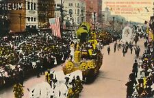 NEW ORLEANS LA - Carnival Crowd Viewing Parade On Canal Street Postcard picture