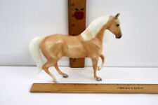 Breyer Classics Collection #917 Palomino Morgan on Mariah Mold picture