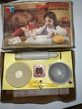 Vintage 1979 Tupperware Toys Mini Mix It Childrens Mixing Set Complete picture
