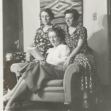 Vintage Snapshot Photo Three Beautiful Women Reading A Book 1930s Photograph picture
