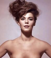 NATALIE WOOD - SEXY AND BEAUTIFUL SHOT  picture