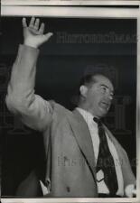 1954 Press Photo Washington Sen. Joseph McCarthy sworn in to testify. picture
