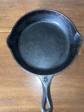 Unmarked Hammered #5 Cast Iron Skillet picture