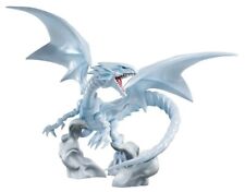 NEW MINT CONDITION YU-GI-OH BLUE-EYES WHITE DRAGON FIGURE 15CM  picture