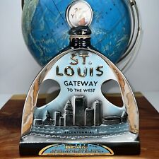 Vtg Jim Beam 1967 St Louis Gateway to the West 200Yr Bicentennial Decanter picture