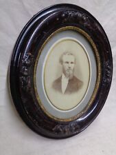 Antique OVAL picture Frame WOODEN 1939 1942 w/ holly berries / nuts emblems USED picture