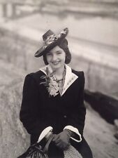 VIntage 1930’s PHOTO beautiful Young Lady Dressed Up Smiling picture