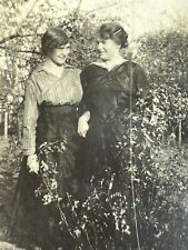O5 Photo 1910-20's Cute Women Posing In Bush Holding Locked Arms Knowing Glance picture