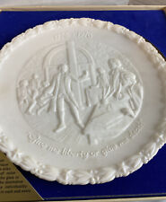 Fenton Bicentennial Colonial Milk Glass Plate Number One 1976 Original Box NOS picture