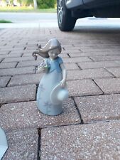 Lladro Figurine Little Violet #8043 6.7