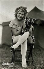 CIRCUS-CARNIVAL Photo/Vintage/Early 1900's/WOMAN PERFORMER & TIGER/4x6 B&W Rpt. picture