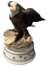  Bald Eagle America the Beautiful Wind Up Rotating Music Statue Artmark Original picture