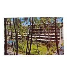 Postcard The Edgewater Hotel Waikiki Beach Honolulu HI Chrome Unposted picture