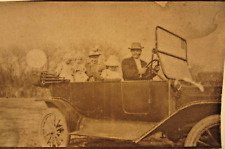 1914 FORD MODEL T Touring & family, 5 3/8