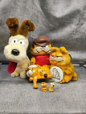 7pc Garfield And Friends Vintage Lot, Plush, Pencil Toppers Button, Hanger picture