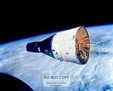 GEMINI 7 SPACECRAFT AS SEEN FROM GEMINI 6 - 8X10 NASA PHOTO (EP-799) picture