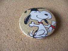 Peanuts Snoopy dancing graduate cap diploma button back corrosion picture
