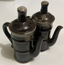 salt and pepper shakers picture