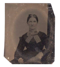 1860s 1870s Antique Victorian Woman 1/16 Plate Tintype No ID picture