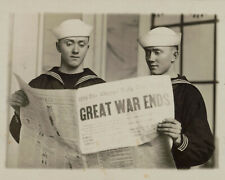 WW1 War Time 8x10 Photo Two sailors holding copy of Chicago Daily Tribune 1918 picture