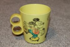 Vintage Walt Disney Plastic Cup Eagle 1970s Mickey Mouse Donald Minnie Yellow picture