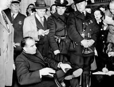 Sen Joseph McCarthy holds a press conference at the American Legio .. Old Photo picture