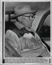 1957 Press Photo Pres. Dwight Eisenhower, rides in a station wagon during tour picture