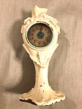 Cute Antique wind up clock - not working picture