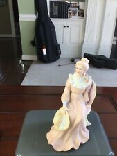 HOMCO Courtneys Dream Lady Sitting w/ Hat Porcelain Fugurine 1439 picture