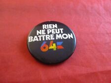 Commodore 64 Home Computer French Retro Promotional Pin Button Badge Pinback picture
