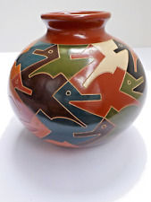 Gutierrez San Juan De Los Platos Nicaragua Pottery Vase-Interlocking Bird Design picture