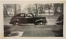 1938 FORD DeLUXE Tudor Sedan, b&w photo 4 1/2