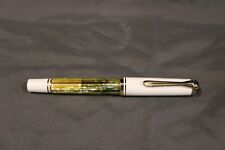 Pelikan Souverän M400 Fountain Pen - Tortoiseshell White - 14k Extra Fine Nib picture