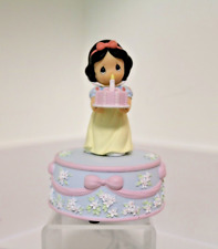 Snow White Precious Moments Disney Showcase Musical Figurine. Item# 821001, 2007 picture