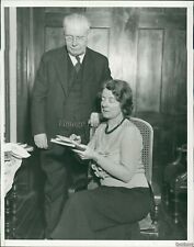 1932 Architect John Broderick Mrs Wharton Clay Barter Market Business 7X9 Photo picture