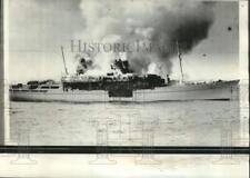 1970 Press Photo Flames engulf Norwegian cruise ship Fulvia off Canary Islands. picture
