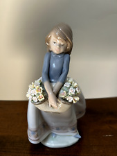 Lladro May Flowers Girl With Basket Of Flowers 5467 picture