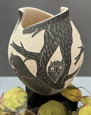 Mata Ortiz Pottery Humberto Guillen Rodriguez Owl Owls Sgraffito White Clay Art picture