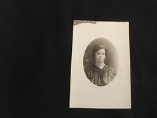= 1890'S / 1900'S B  W 3.5'' X 5'' PHOTOGRAPH PHOTO OF A WOMAN picture