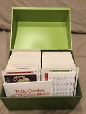 Vintage 1971 Betty Crocker Recipe Card Library Green Two Tone Box picture