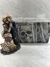 Love Never Dies 2004 Pacific Giftware The Skull Collection Groom & Bride Embrace picture