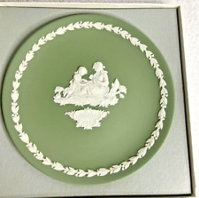 Vintage 1972 Wedgwood Jasperware Sage Green & White Mother's Day plate 6.5