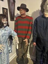 2005 Gemmy - Freddy Kreuger Life size Animatronic picture