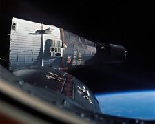 VIEW OF GEMINI 6 SPACECRAFT AS SEEN FROM GEMINI 7 - 8X10 NASA PHOTO (EP-841) picture