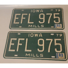 Vintage 1979 collectable real matching green metal license plates Iowa 