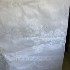 ANTIQUE LARGE DAMASK LINEN TABLECLOTH/ BANQUETING SIZE 136”/88” Roses & Swags picture
