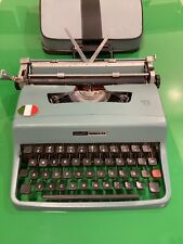 OLIVETTI LETTERA 32 TYPEWRITER. SPANISH LAYOUT. PICA FONT. SN 1334632 picture