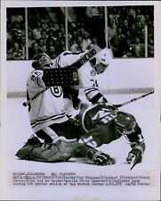 LG767 1980 Orig Ed Fowler Photo GERRY CHEEVERS Boston Bruins Goalie RAY BOURQUE picture