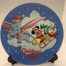 Vintage Walt Disney  Fourth Edition 1982 Christmas 