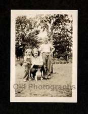 HAPPY CUTE DOG POSING w/FAMILY IN YARD OLD/VINTAGE SNAPSHOT- G809 picture